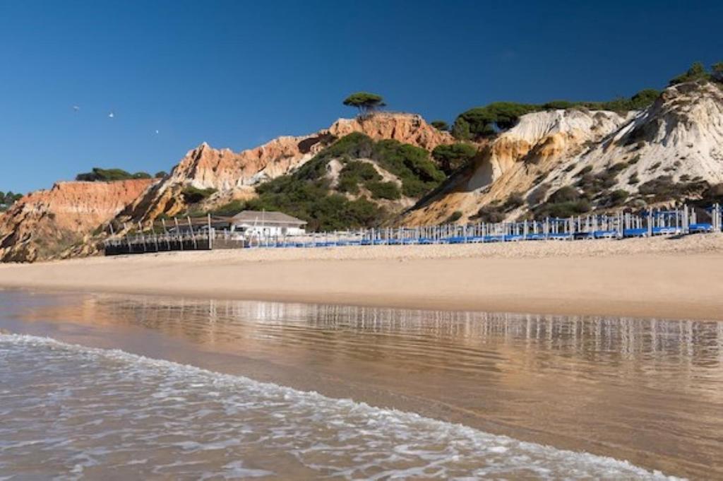 Espacoso Apt T2, Em Olhos Agua Albufeira Eksteriør bilde